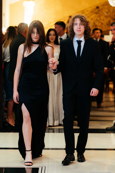 Zavirite na blještavi maturalni ples šibenske Industrijsko-obrtničke škole (2)