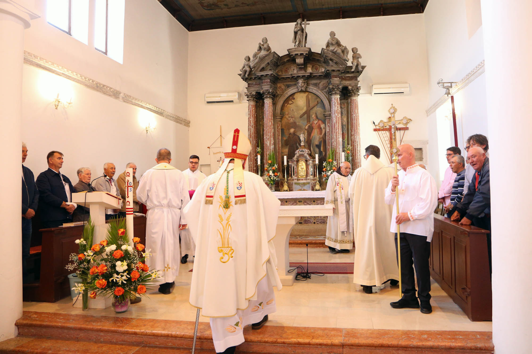 Svečano na Krapnju: Proslavljeno 500 godina od posvete crkve sv. Križa