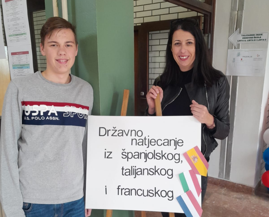 Učenik Katoličke škole Luka Popović državni je prvak u talijanskom jeziku, gimnazijalka Cvita Božikov četvrta 