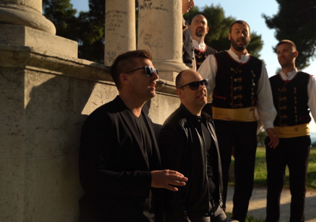 Alen Nižetić, Branimir Bubica i klapa Sebenico: Ujedinjene emocije u pjesmi 'Dalmacijo sestro'