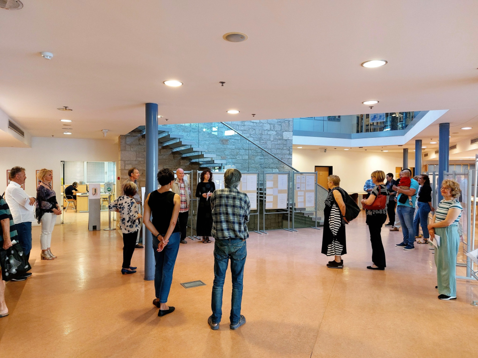 U knjižnici otvorena izložba stihova i crteža Vladimira Slavičeka