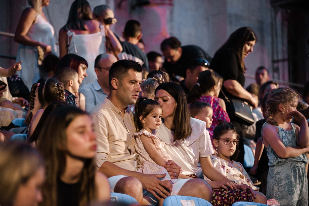 Ribar Palunko, a i žena mu, otvorit će u subotu 63. MDF: Generalna proba prošla u najboljem redu