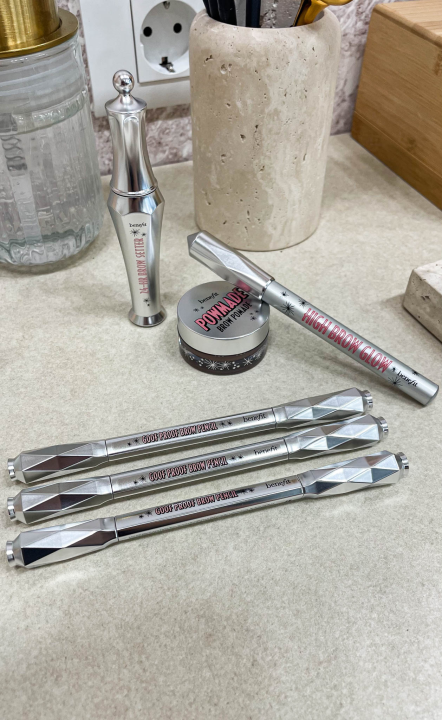 Dovedite svoje obrve do savršenstva u salonu Chup Chup! 