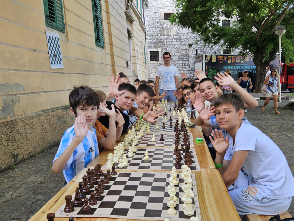 Sredina tjedna rezervirana je za Šibenik i program 63. MDF-a