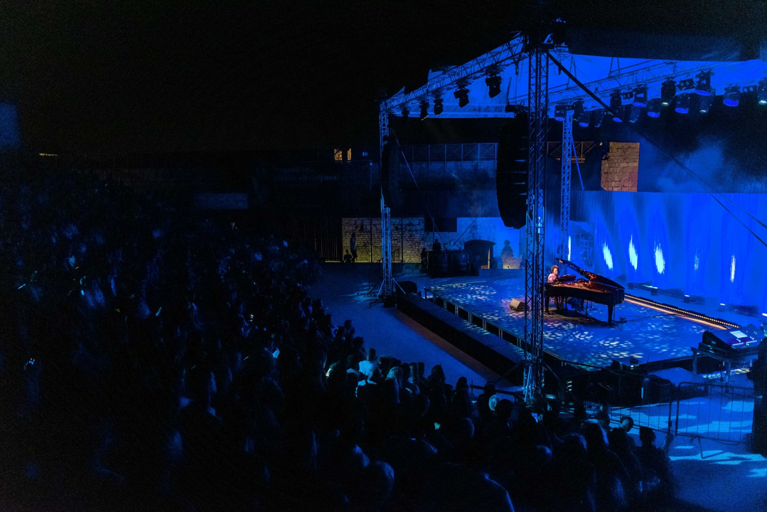  Emeli Sandé prvi put nastupila u Hrvatskoj, a publiku u Šibeniku osvojila je emocijama 