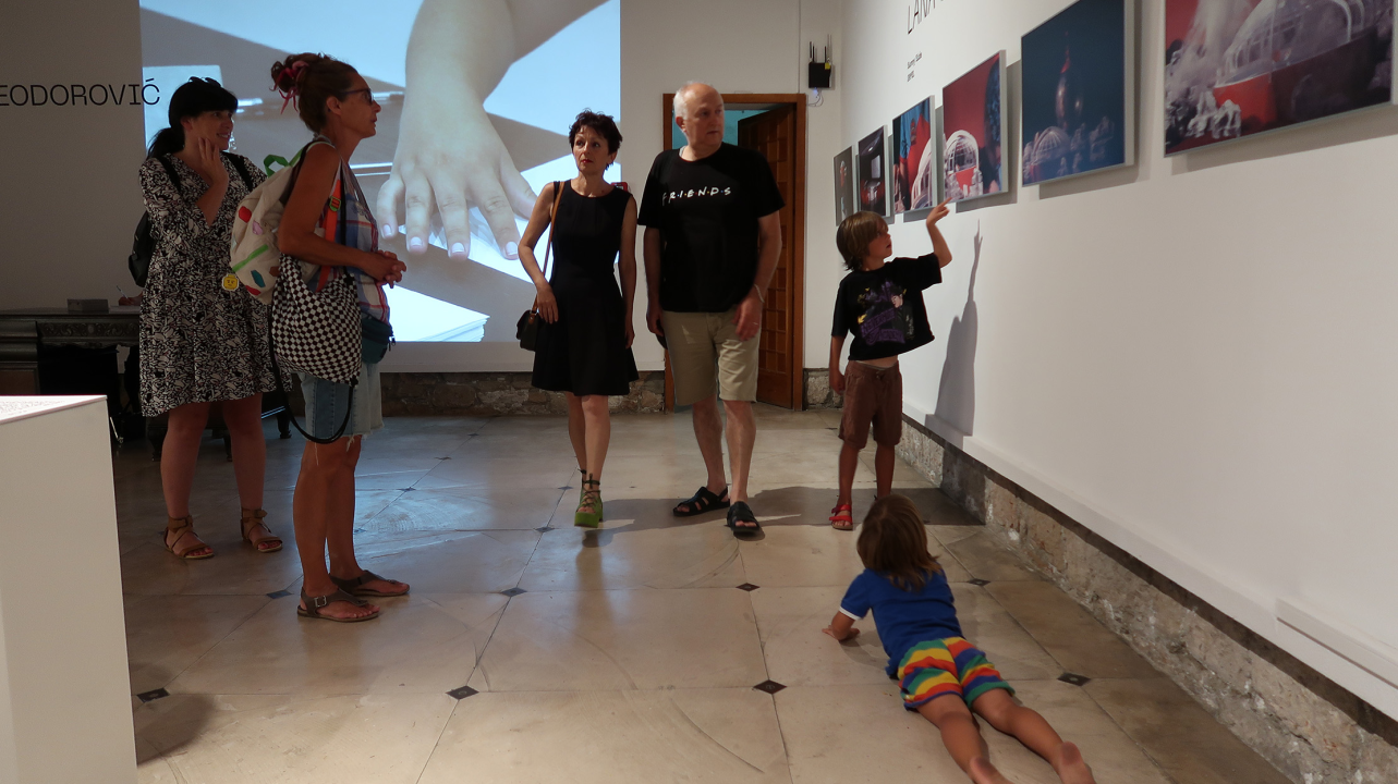 U Muzeju grada Šibenika otvorena 53. izložba 'More ljudi obala'