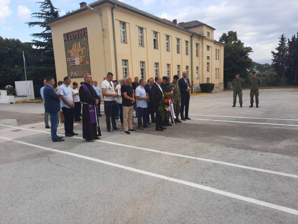 Počelo obilježavanje Oluje: U Kninu položeni vijenci