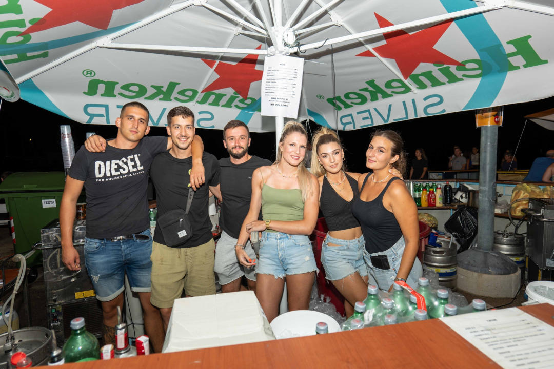 Kiša nije pokvarila atmosferu na Vodičkoj fešti