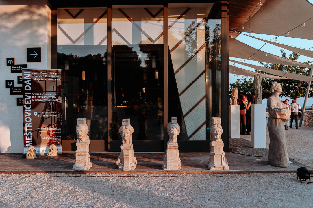 Otvorena izložba u čast Ivanu Meštroviću: 'Na Tvrđavi sv. Ivana imali smo najljepši atelje u Hrvatskoj!' 