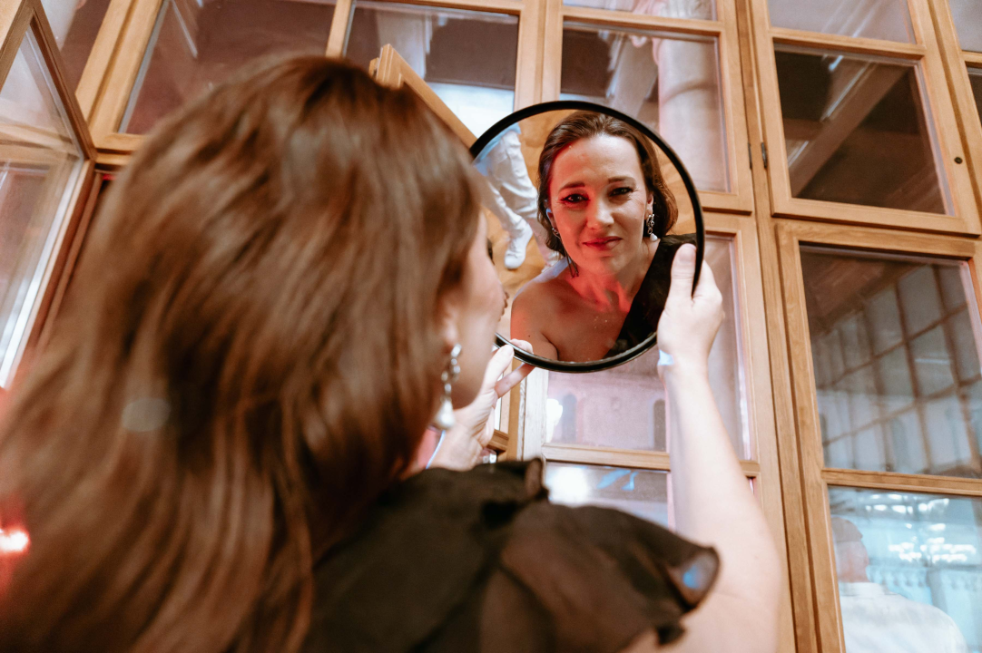 U Vijećnici uvijek zanimljivo: 'Osnovale smo klapu Oronule hostese, prijaviti ćemo se dogodine’