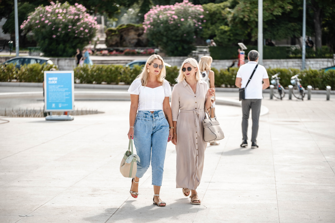 Od ponedjeljka opet vruće: Ljetne kombinacije koje su savršene za tople rujanske dane