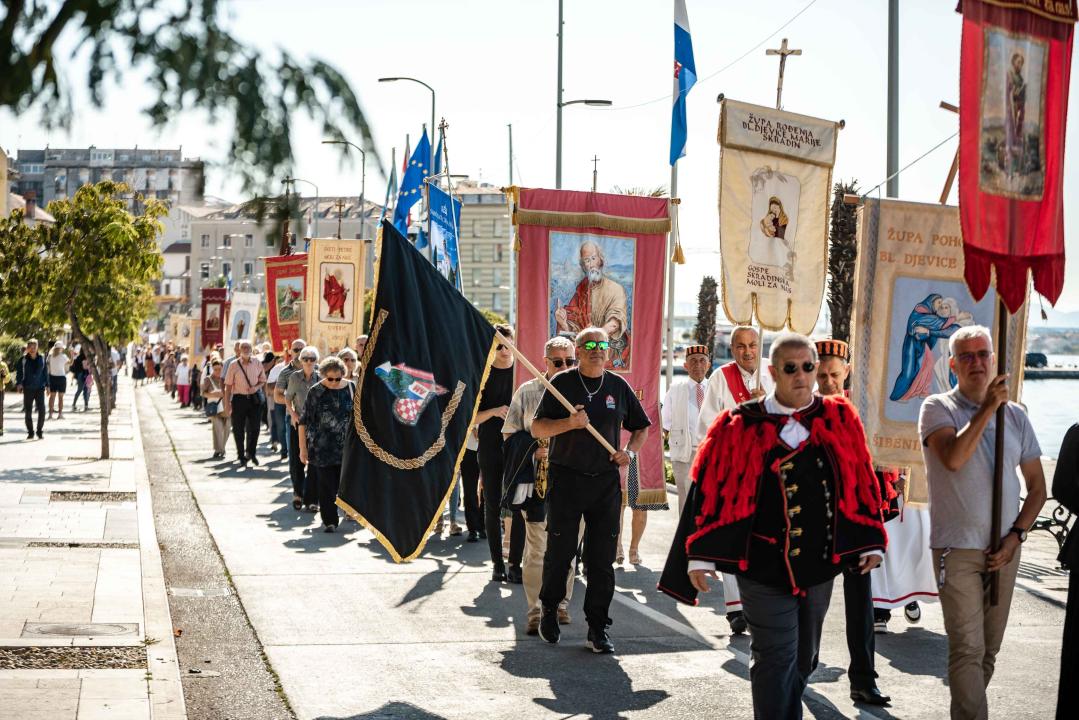 Misom i procesijom obilježen Dan grada i blagdan sv. Mihovila