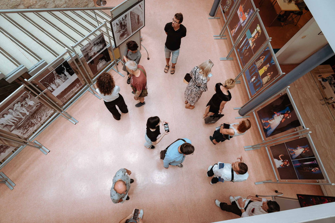 Svako dijete treba mir: U knjižnici predavanje o migrantima u lokalnoj zajednici i izložba ratnog MDF-a