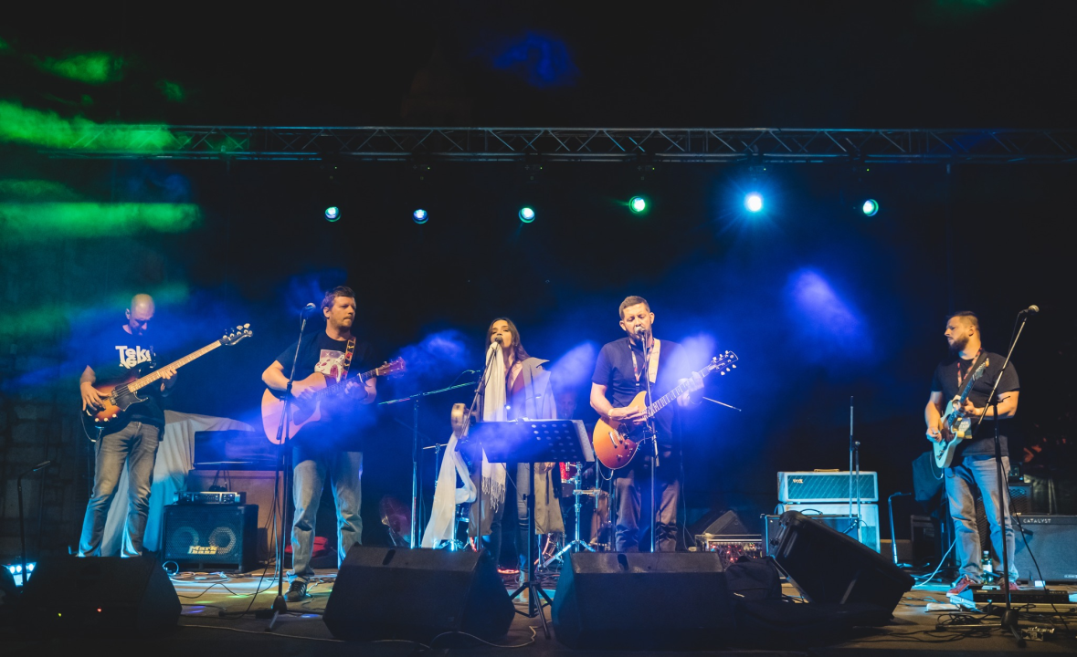 Prva večer Babljeg ljeta prošla odlično: Ni Partibrejkersi nisu uspjeli pokvariti party