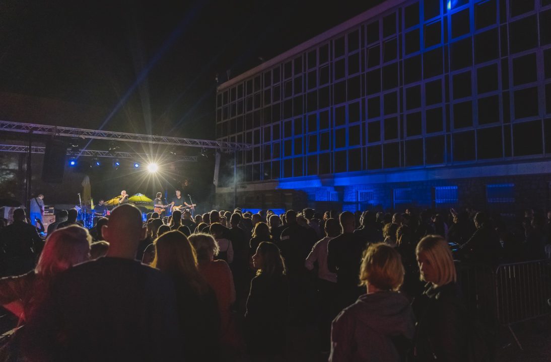 Prva večer Babljeg ljeta prošla odlično: Ni Partibrejkersi nisu uspjeli pokvariti party