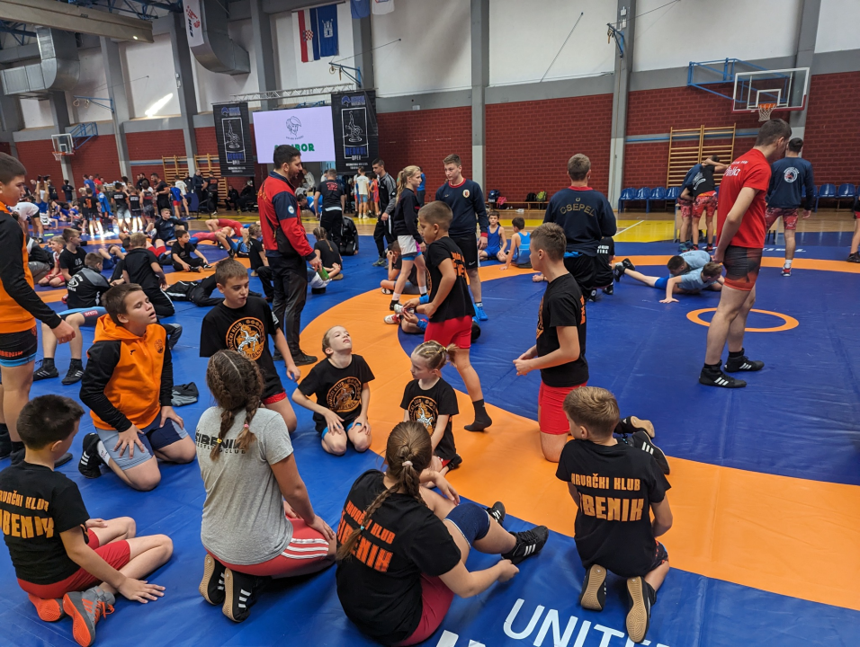 Šibenski hrvači za vikend nastupili na tri natjecanja: Doma se vratili s pregršt medalja