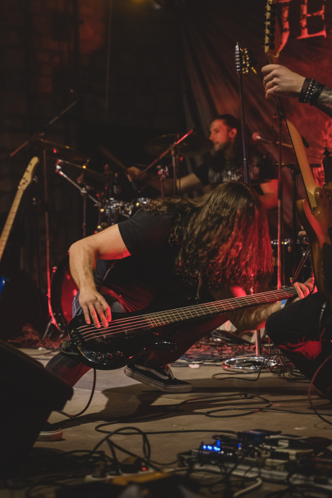 Dino Jelusić zatvorio ‘Bablje ljeto’ u Šibeniku, pogledajte atmosferu s koncerta