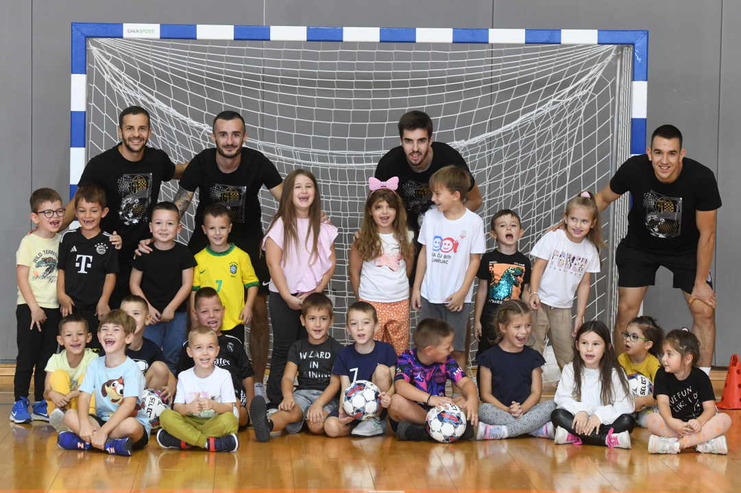 Promocija futsala: Djeca DV Žižula posjetila malonogometaše Crnice 