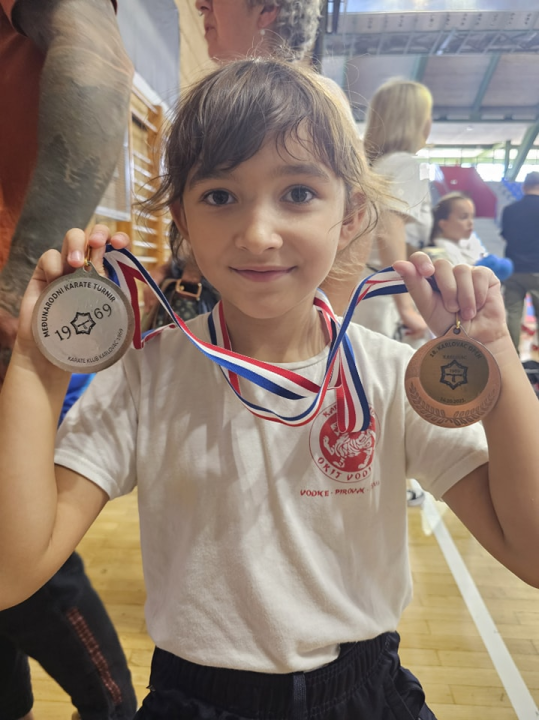 Vodički karataši na međunarodnom turniru osvojili 35 medalja