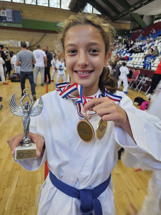 Vodički karataši na međunarodnom turniru osvojili 35 medalja