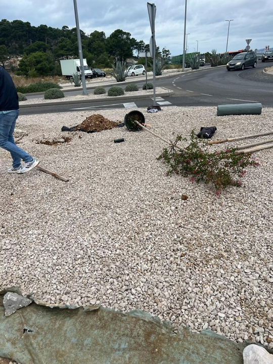 Zeleni grad uređuje kružni tok na Meterizama: Postavljen sustav navodnjavanja