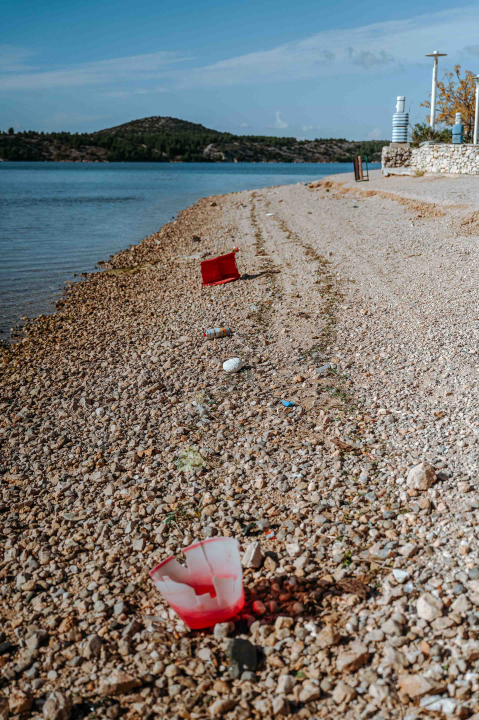 Dolac i Banj nakon juga izgledaju kao albanske plaže kojima smo se ljetos rugali!