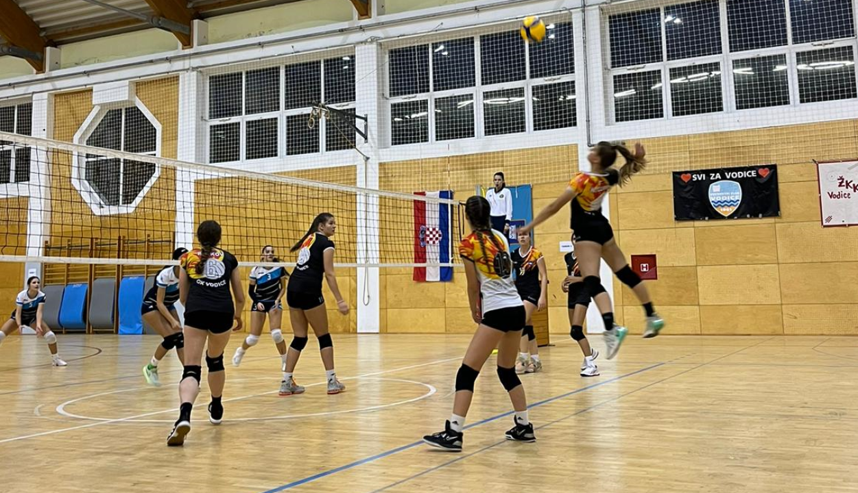 Odbojkašice Vodica slavile na domaćem terenu u 1B ligi 