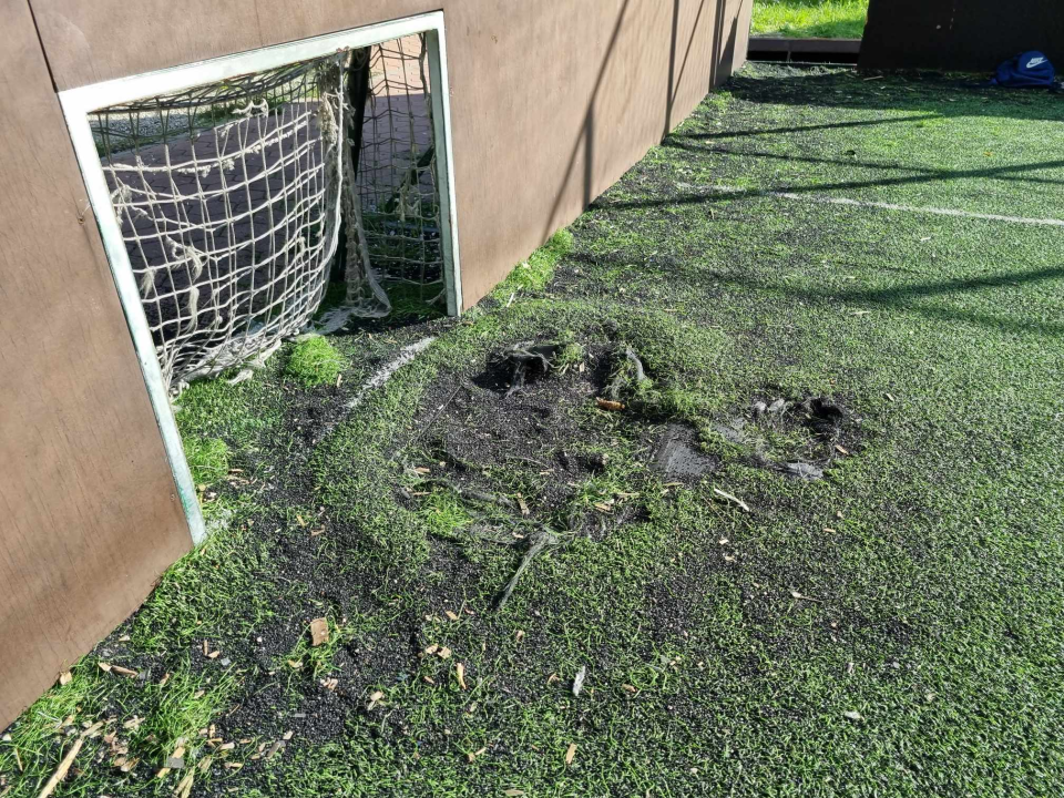 Obnova zvana čežnja: Nogometno igralište u Rasadniku se i dalje raspada