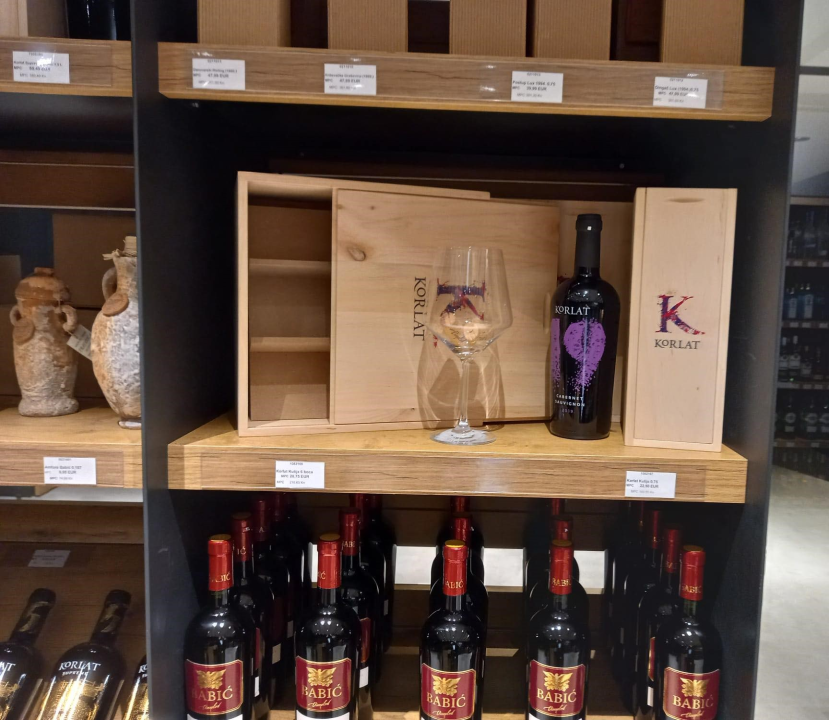 Razveselite svoje poslovne partnere odličnim poklon setom iz Badela!