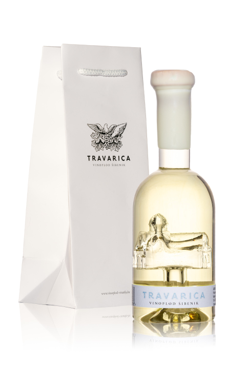 Razveselite svoje poslovne partnere odličnim poklon setom iz Badela!