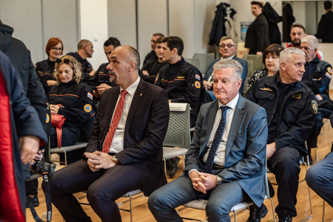 Šibensko-kninska županija oslobođena od mina, župan Jelić: 'S ovim činom smo upravo završili rat' 