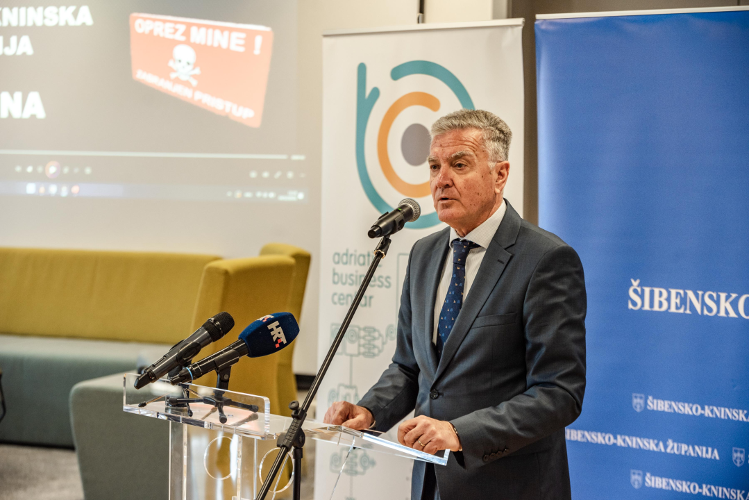 Šibensko-kninska županija oslobođena od mina, župan Jelić: 'S ovim činom smo upravo završili rat' 