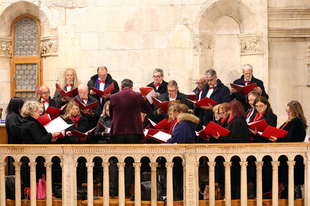 Koncertom zadarskog zbora u Šibeniku započela manifestacija 'Otvorite vrata Božiću'