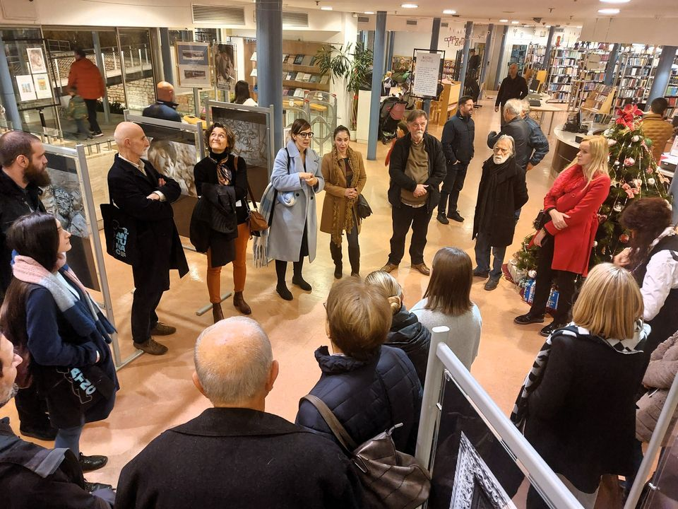 U knjižnici otvorena izložba 'Grga Antunac u kadru suvremenih šibenskih fotografa'