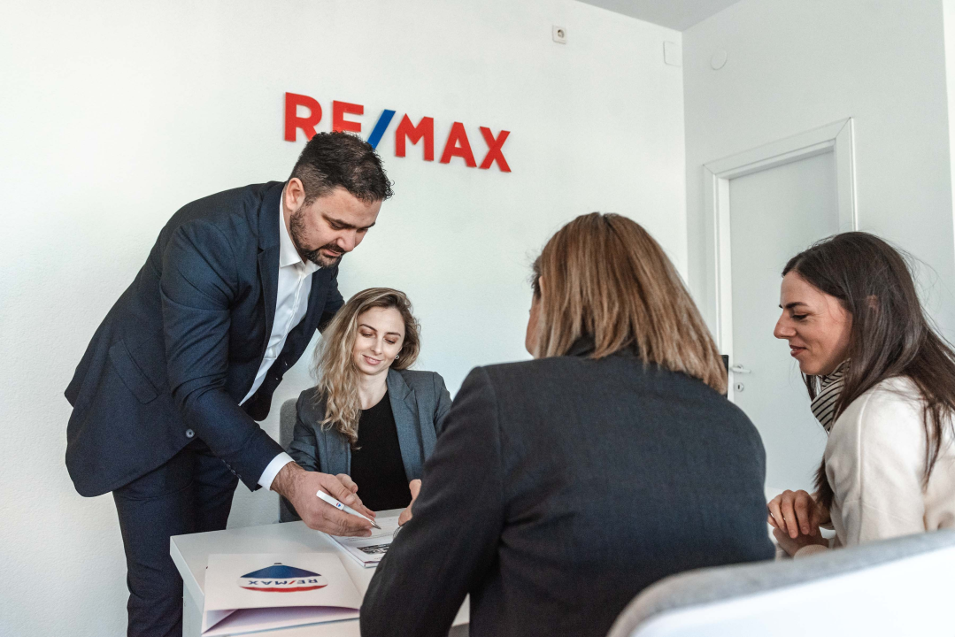Agencija za nekretnine RE/MAX Domani ima novu poslovnicu u Vodicama!