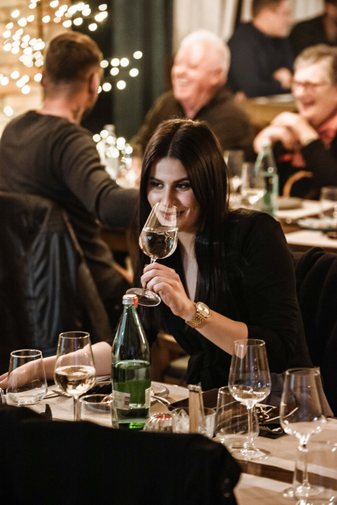 Posjetite novootvoreni Pirun Grill &amp; Bar i uživajte u sočnim jelima s roštilja! 