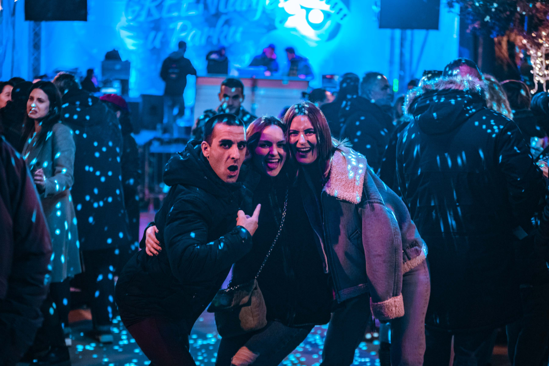 Disco Gimnazija u Parku proslavila 45. rođendan: Šibenčani uživali u starim hitovima  