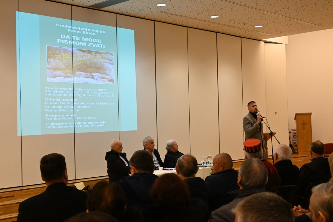 Predstavljena knjiga Frane Bilića 'Da te mogu pismom zvati'