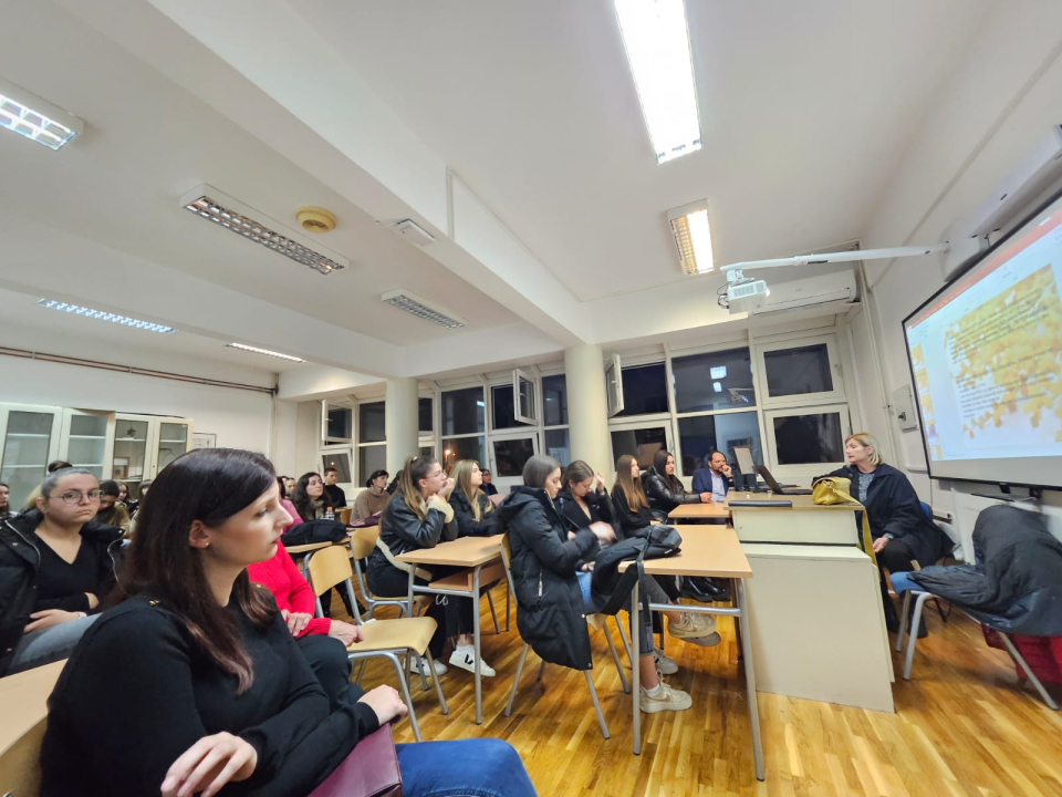 U Medicinskoj školi održana tribina  'Prevencija raka vrata maternice'