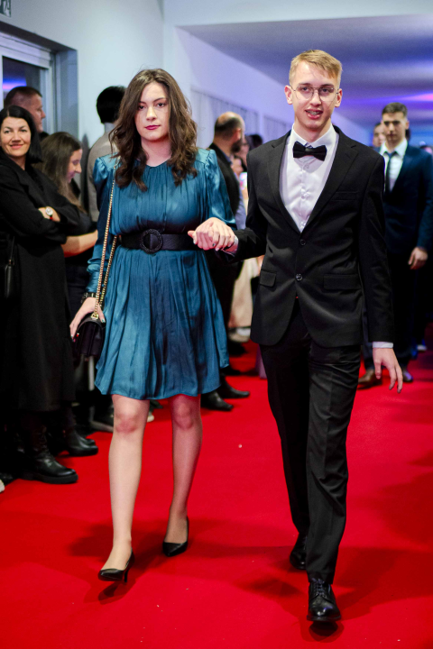 Zavirite na blještavi maturalni ples Tehničke škole Šibenik (2)