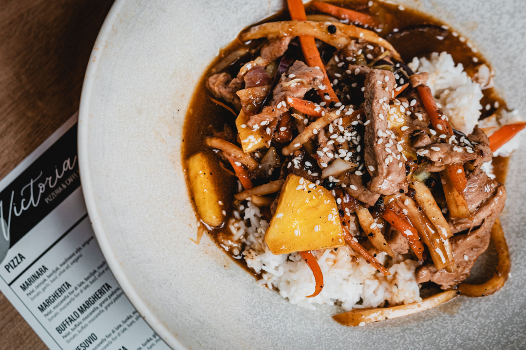 Povedite svoje najbliže i uživajte u vrhunskim zalogajima iz pizzerije Victoria! 