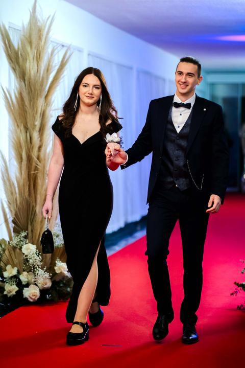 Zavirite na blještavi maturalni ples Ekonomske škole Šibenik (2)