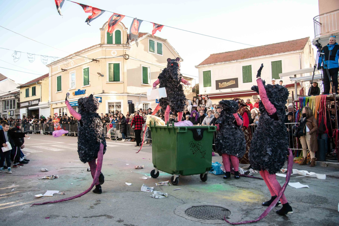  FOTOGALERIJA (2) Aleksandra Prijović nastupila na Murteru, tamo zabrana nije bilo