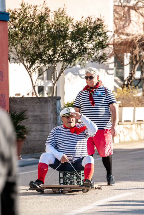 FOTOGALERIJA (1) Aleksandra Prijović nastupila u Murteru, tamo zabrana nije bilo