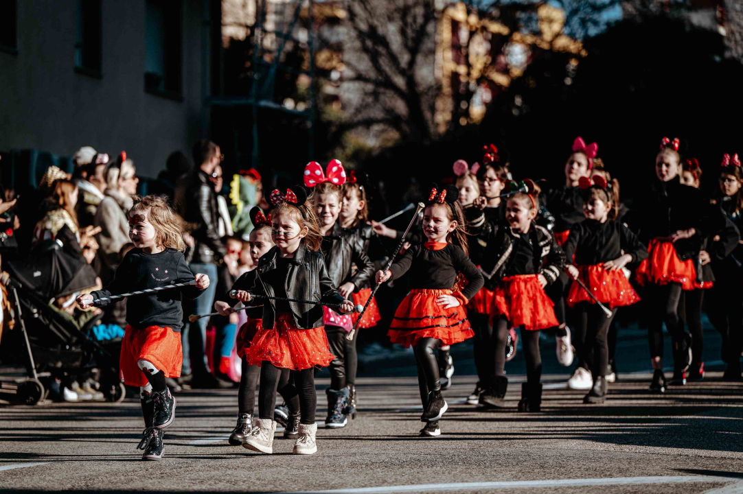 Maškarana povorka prošla kroz grad (1. dio): Najbolja maska Lego, najprovokativnija Oko sokolovo  