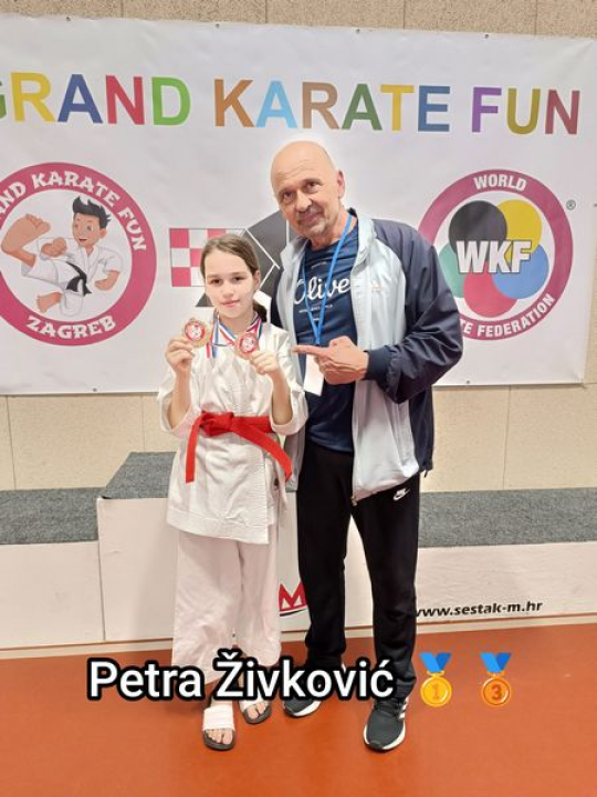 Čak 11 medalja za Karate klub Šibenik na turniru u Ivanjoj Reki