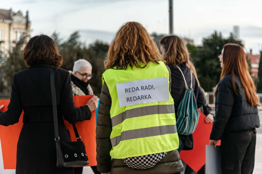 Ništa cvijeće i bombonijere: Šibenčanke, uz pokojeg Šibenčana, proslavile Dan žena na drugačiji način