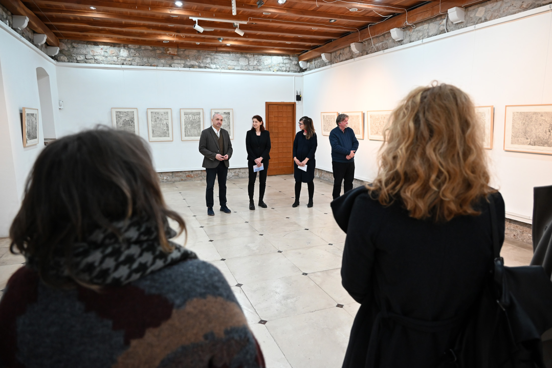 Otvorena izložba akademskog slikara Tomislava Buntaka: Priča o arkadiji inspirirana stripom i filmom