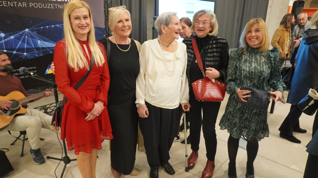 Oriana Kunčić nova je Šibenska grandeca: Vlatka Komadina dobila priznanje za životno djelo