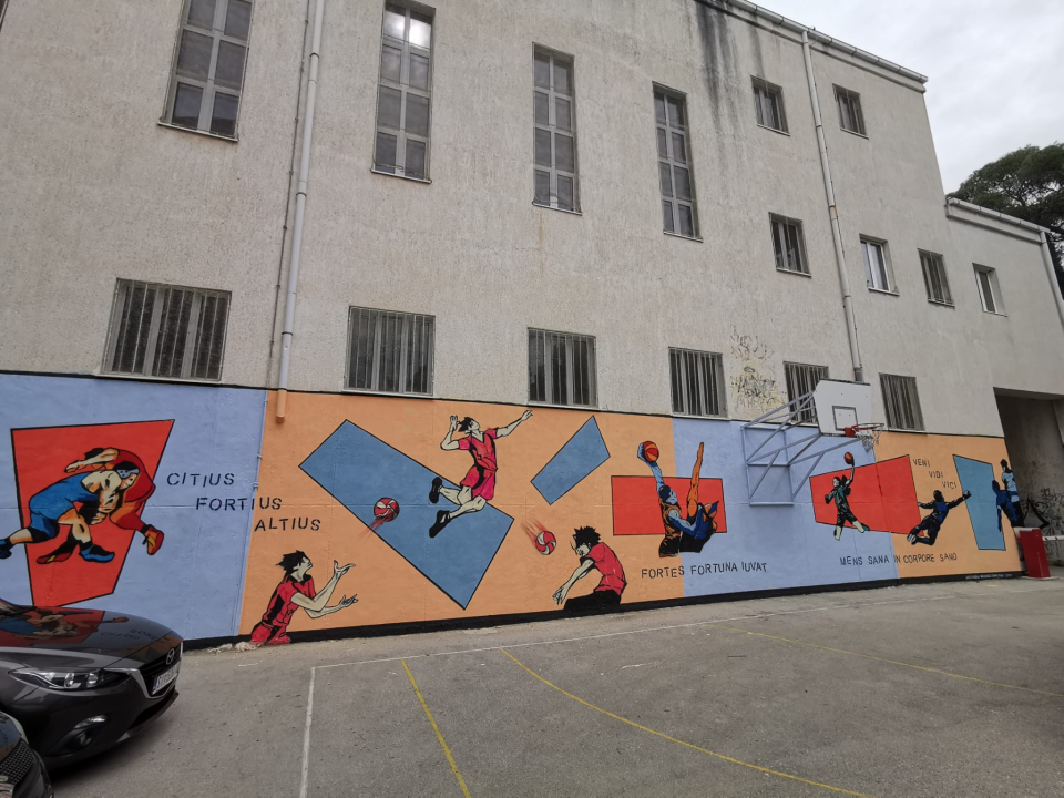 Dva murala u dvorištu gimnazije na 80 kvadrata zida: Grafiti kao umjetnost, a ne vandalizam